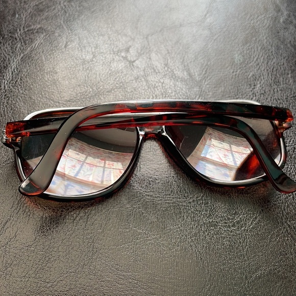 Dark tortoise sunglasses - Picture 3 of 6